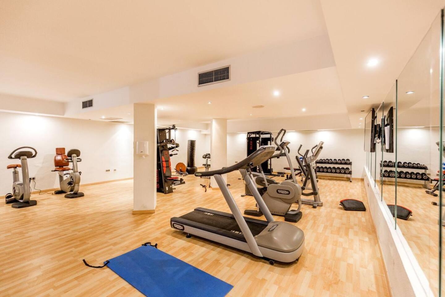 מארבלה Molo Residences Boutique Apartments & Spa מראה חיצוני תמונה