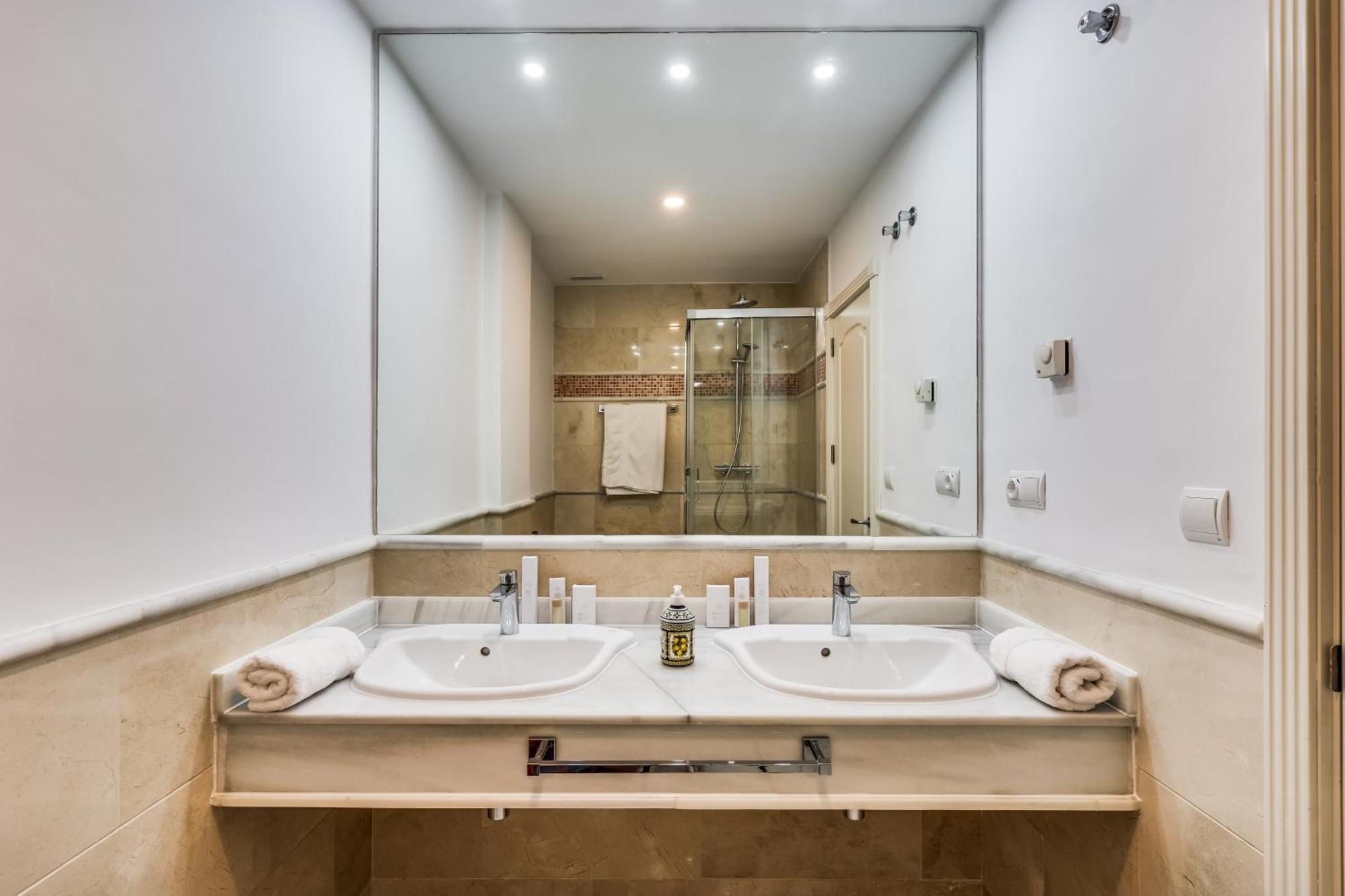 מארבלה Molo Residences Boutique Apartments & Spa מראה חיצוני תמונה