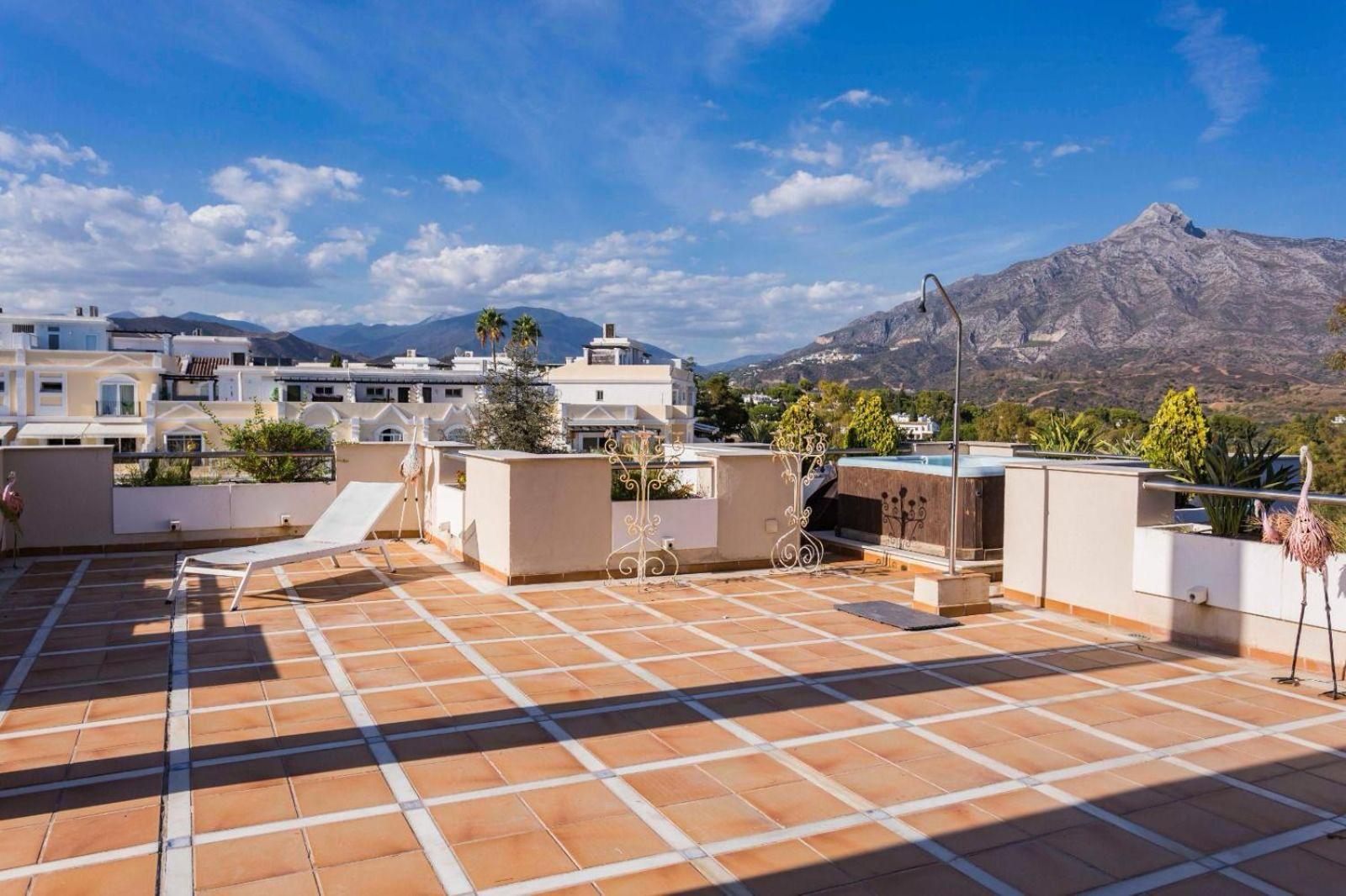 מארבלה Molo Residences Boutique Apartments & Spa מראה חיצוני תמונה
